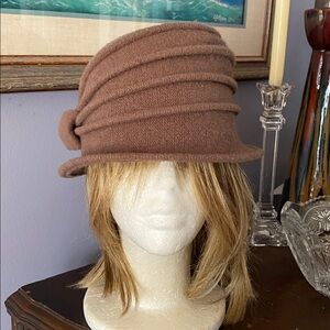 Brown color SEEBERGER brand wool hat Germany designer in good condition
